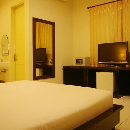 The Orchid Hotel Ambon Camera foto